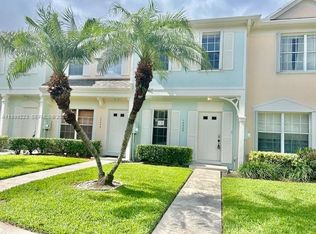 16648 Hemingway Dr, Fort Lauderdale, FL 33326