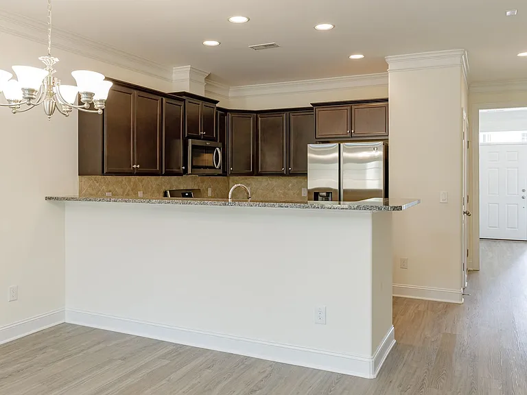 4331 Holstein Dr — Photo 18
