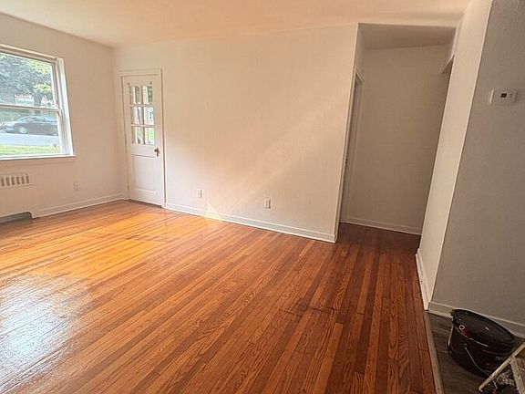 2nd image of 1928 Alsace Rd #D