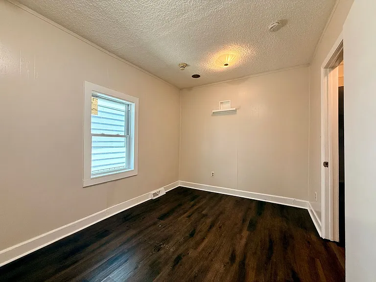 26-28 E Pine St. — Photo 14