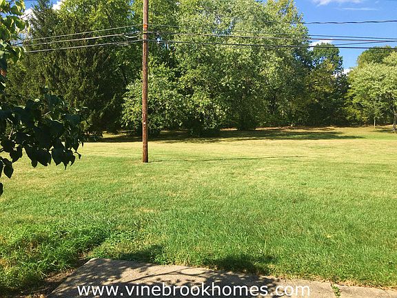 3rd image of 3600 E Dublin Granville Rd