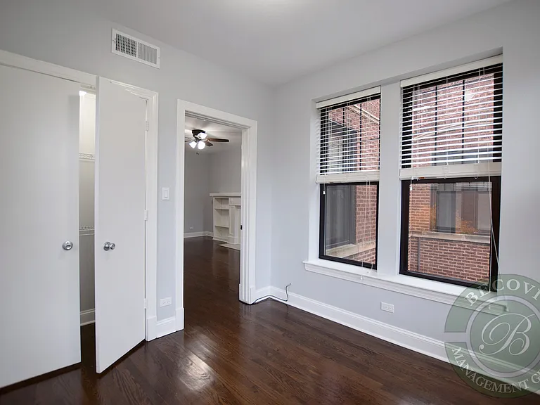 7700-7706 N Marshfield Ave #AVE;-1638-1642 — Photo 32