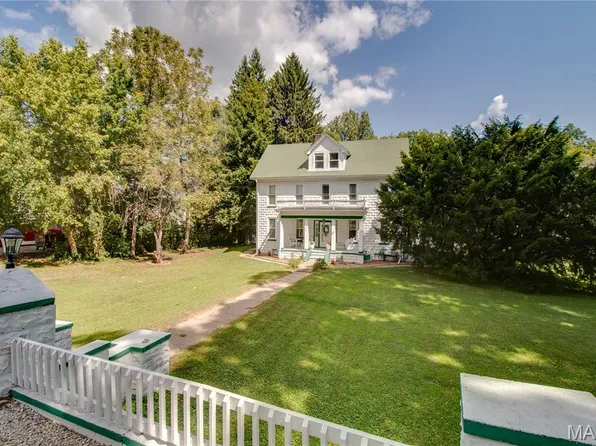 702 W Main St, Hardin, IL 62047