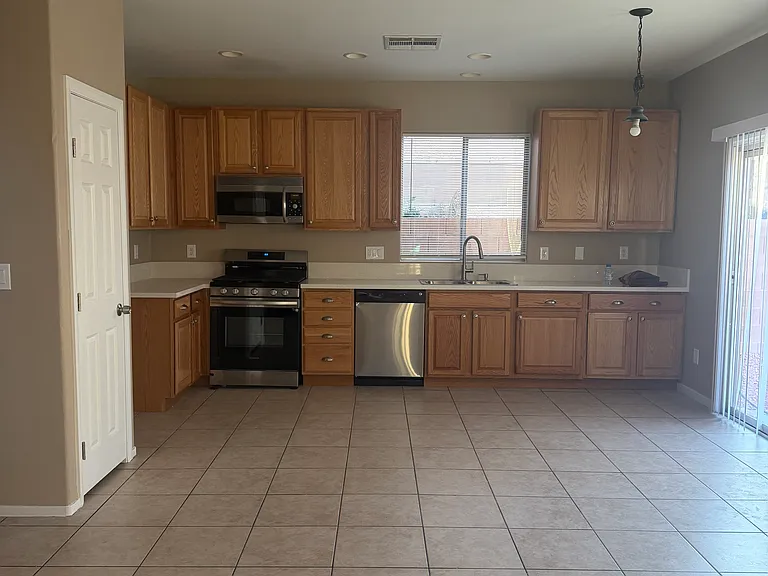 6314 Barrington Bridge Ave — Photo 13