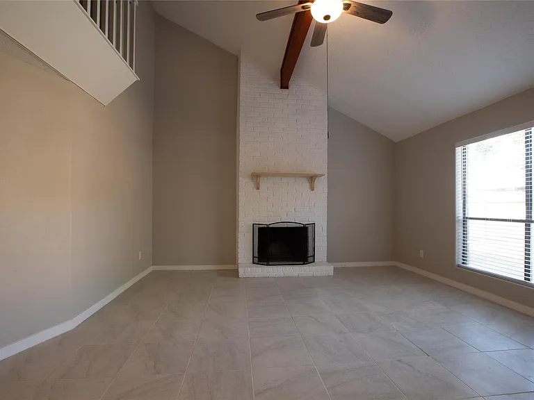 16042 Bear Hill Dr — Photo 25