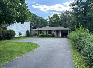 90 Queensway E, Norfolk County, ON N3Y 4M6
