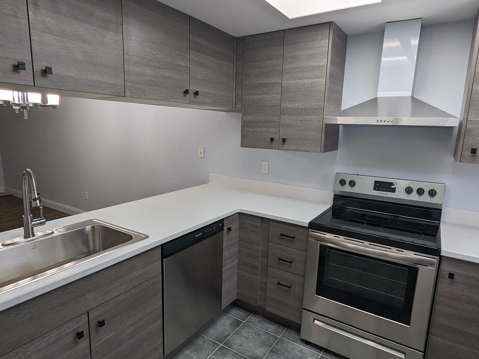 2 bed, 1.5 bath, 1085 sqft, $2,800 — Photo 1