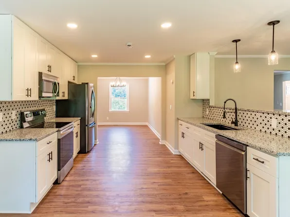 393 Connor Dr, Fuquay Varina, NC 27526