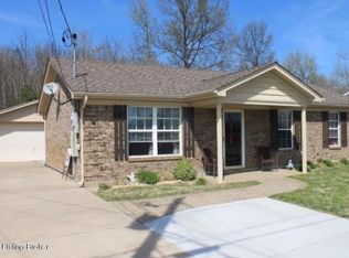 450 Jennymac Dr, Louisville, KY 40229