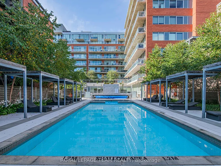 360 McLeod St #306 — Photo 23
