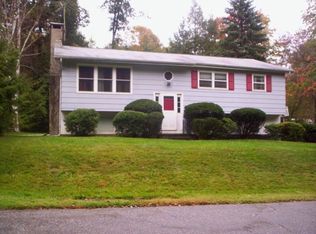 39 Scotsdale Rd, Kent Lakes, NY 10512