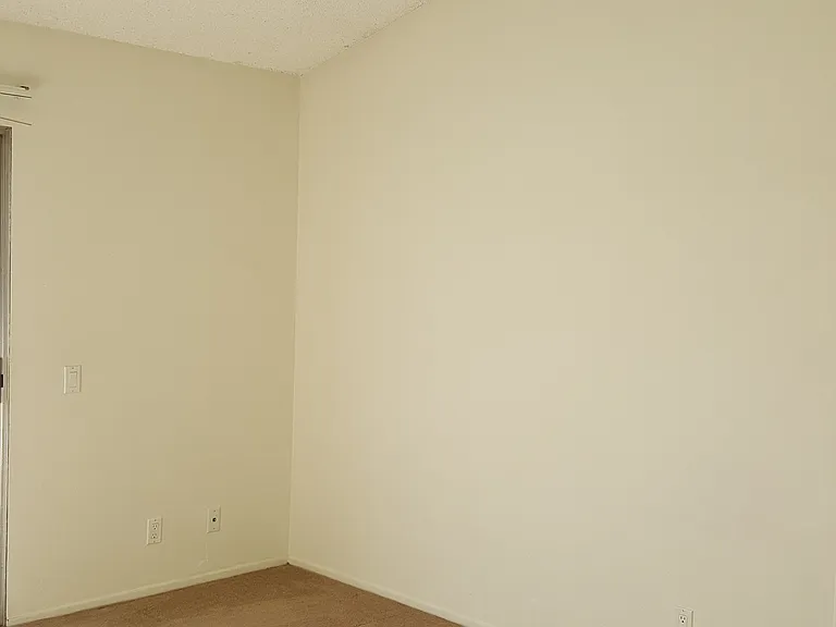 21 Abbeywood Ln — Photo 4