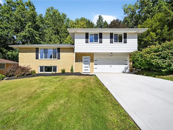 12095 Havana Rd, Garfield Heights, OH 44125