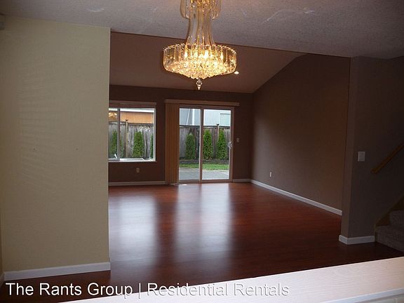 3rd image of 3621 Red Cedar Ct SE