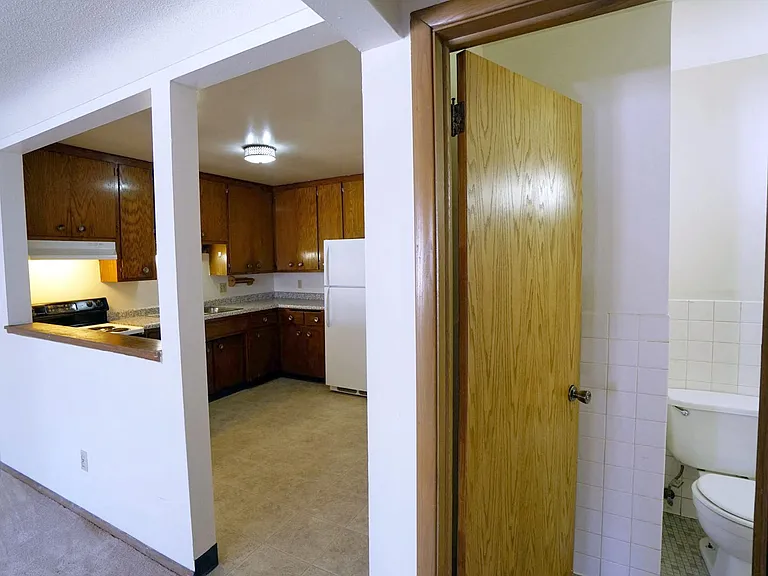 Priscilla Standish Apartments — Photo 44