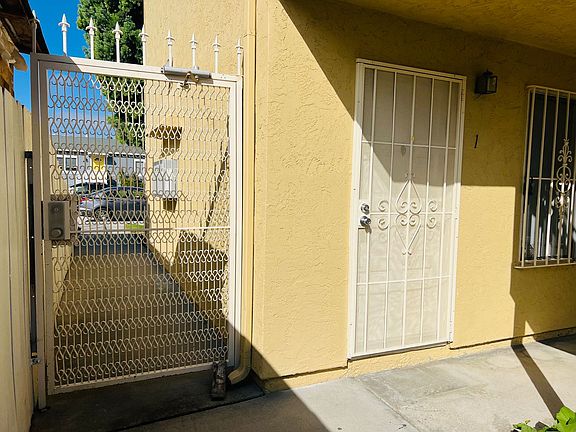 2nd image of 4435 48th St APT 1