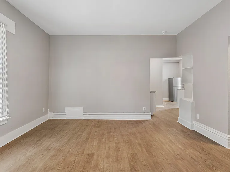 713 W Illinois St #1 — Photo 7