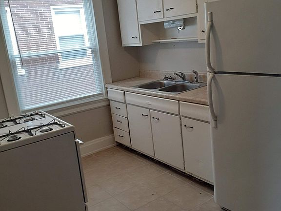 5th image of 3640 Besuden Ct