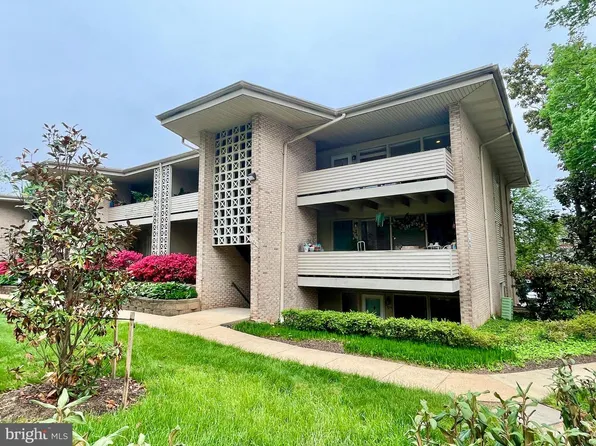 156 Haycock Rd Unit A-6, Falls Church, VA 22046