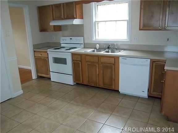 5th image of 7300 Middlebury Pl