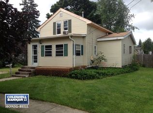 121 A St, Genoa, IL 60135