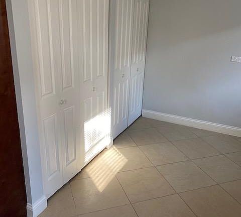 5th image of 7433 Kostner Ave #1