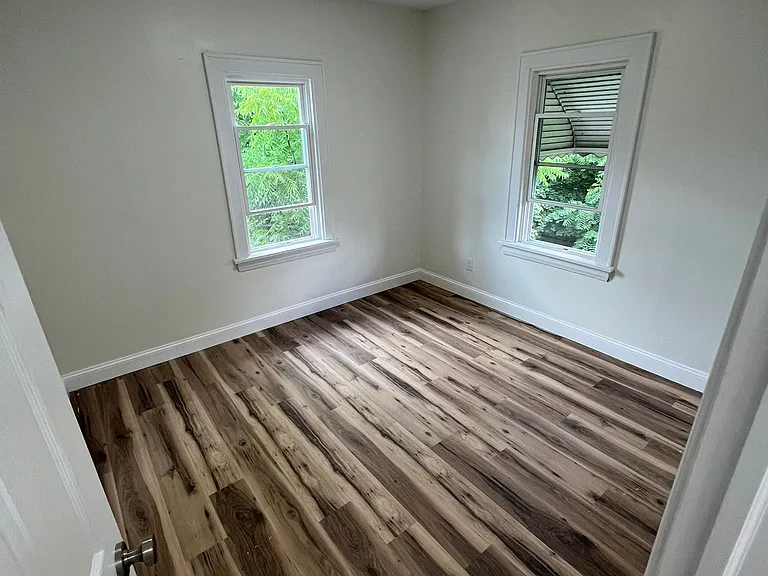 884 Copley Rd — Photo 2