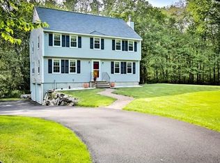 29 Crestwood Rd, North Reading, MA 01864