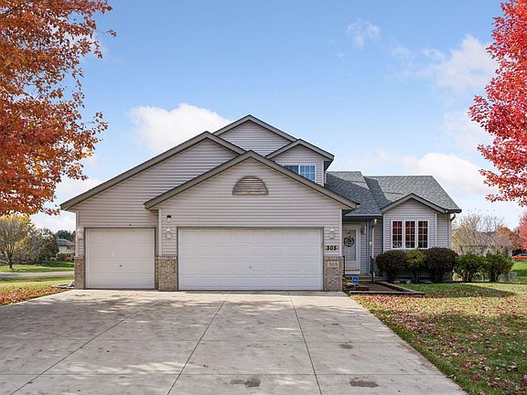 2nd image of 305 Maple Knoll Way NW