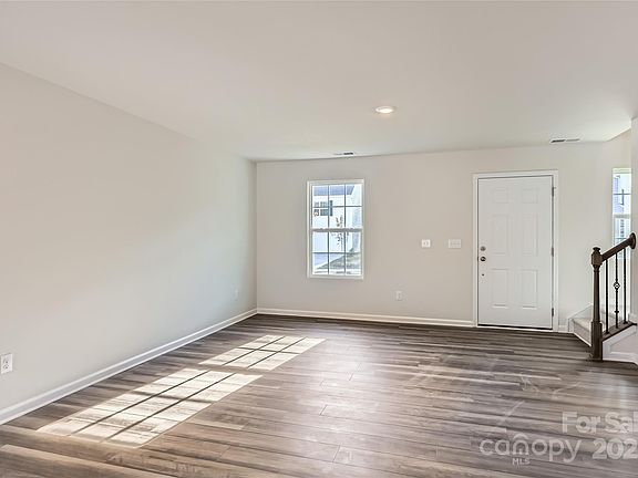 4th image of 1711 Wooten Way