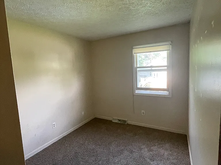 10 Trillium Ln — Photo 12