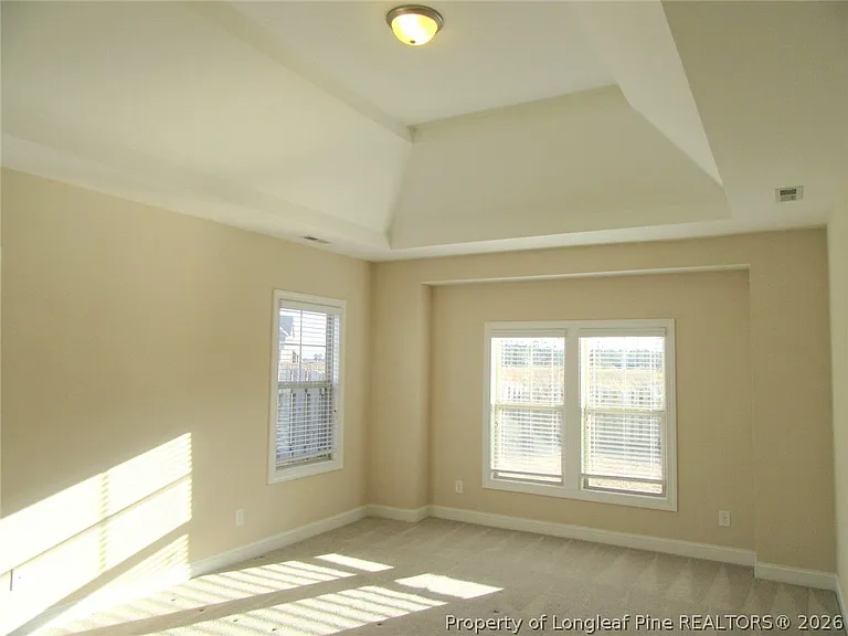 512 Rossendale Dr — Photo 18