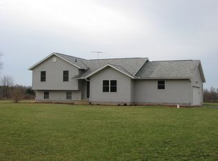 8796 Myers Rd, Centerburg, OH 43011