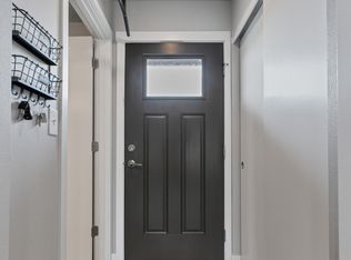 1882 Front St #305, Lynden, WA 98264