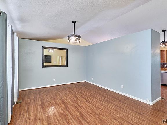 3rd image of 4367 Monticello Ct