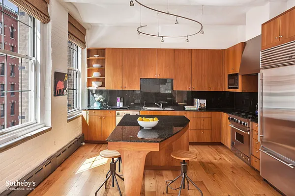 Sold by Sotheby's International Realty | media 5