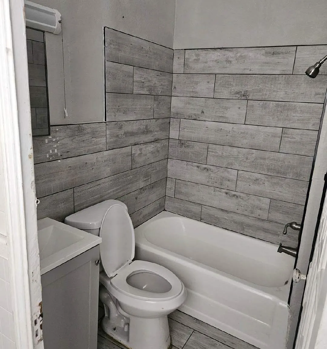 1239 Agnes Place - 2 — Photo 4
