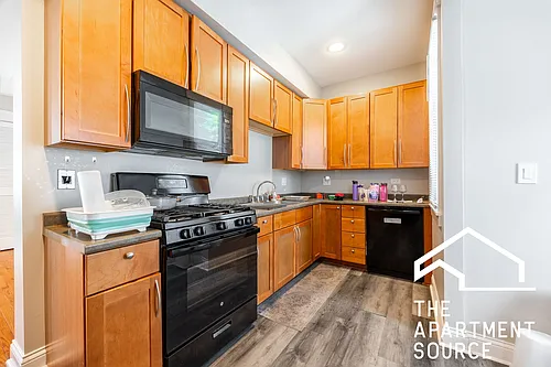 4319 N Lawndale Ave #2E Photo 1