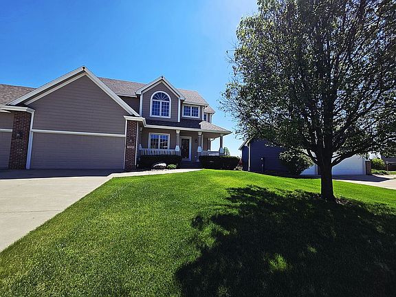 2nd image of 3007 SE 17th St