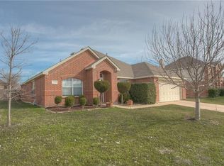 1120 Victory Bells Dr, Haslet, TX 76052