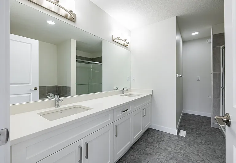 2113 209a St NW — Photo 19