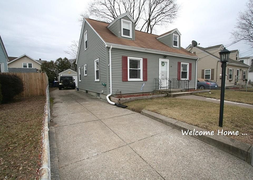 37 Grand Ave, Pawtucket, RI 02861 Zillow