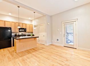 1828 SW 18th Ave APT 11, Portland, OR 97201