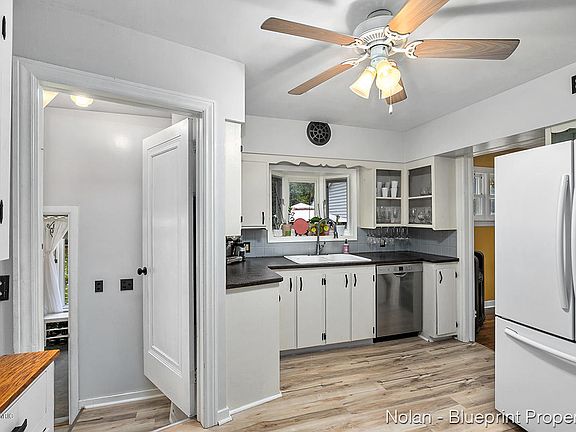 5th image of 1111 Edison Ave NW