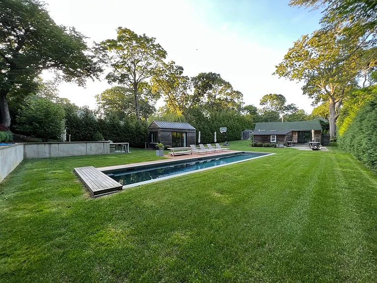 126 Accabonac Rd — Photo 21