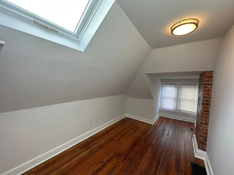 145-147 Chittenden Ave — Photo 19