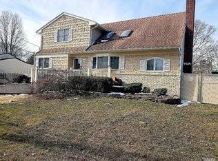 120 Terry Rd, Sayville, NY 11782