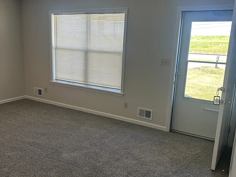 5331 Cane Run Rd — Photo 10