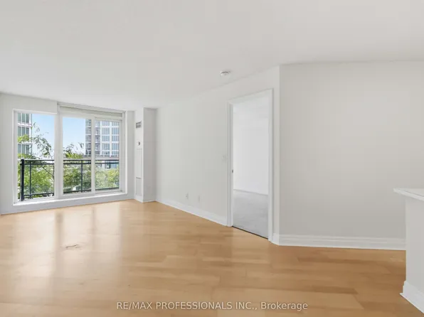 2121 Lake Shore Blvd W, Toronto, ON