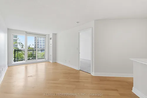 2121 Lake Shore Blvd W Photo 1 2121 Lake Shore Blvd W Photo 1
